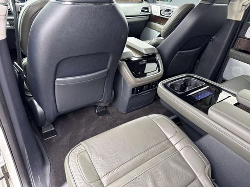 Certified 2024 Lincoln Navigator Black Label AWD/4WD image 28