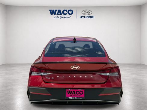 Used 2025 Hyundai Elantra Sport FWD image 7
