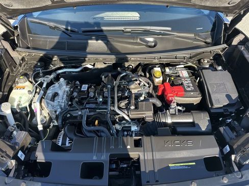 Used 2025 Nissan Kicks S image 30
