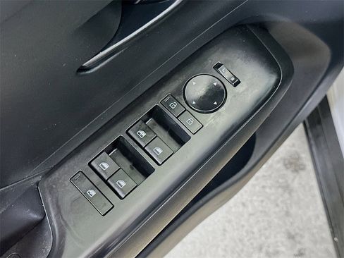 Used 2024 Hyundai Kona SEL image 20