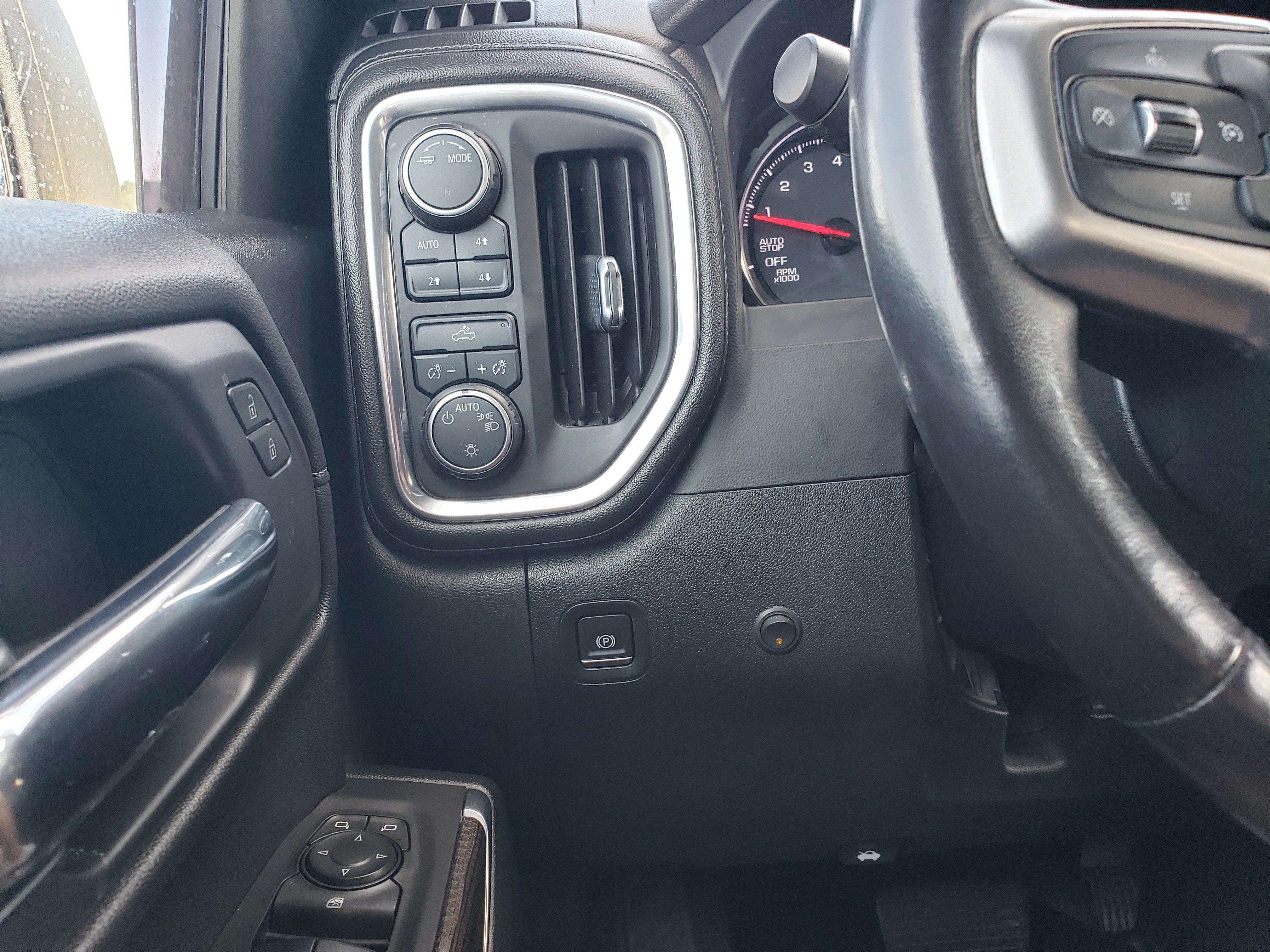 Used 2020 Chevrolet Silverado 1500 LT w/ All-Star Edition AWD/4WD image 12