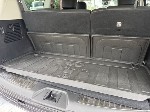 Used 2023 INFINITI QX80 Luxe w/ All-Season Package RWD image 35