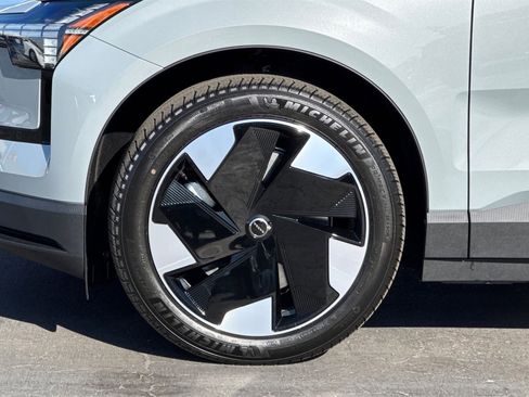 New 2026 Volvo EX30 Plus image 24