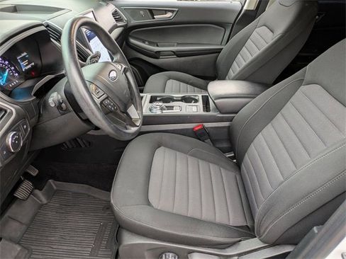 Used 2022 Ford Edge SE image 18