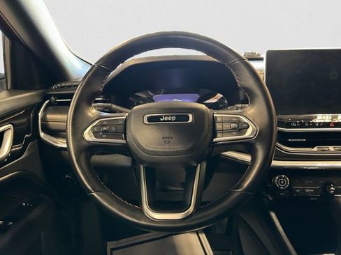 Used 2022 Jeep Compass Limited AWD/4WD image 13