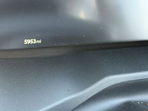 Used 2025 Toyota RAV4 Limited image 9