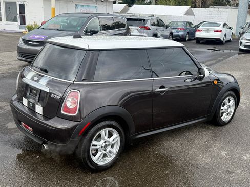 Used 2013 MINI Cooper Hardtop image 5