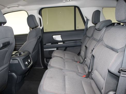 Used 2025 Ford Expedition Active RWD image 24