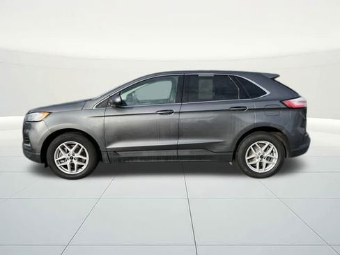 Used 2023 Ford Edge SEL image 2
