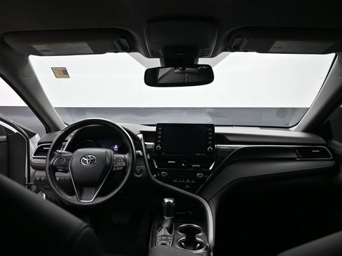 Certified 2022 Toyota Camry XSE image 27