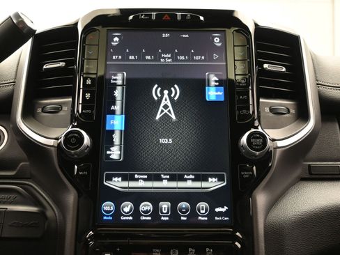 Used 2020 RAM 3500 Laramie w/ Night Edition image 29