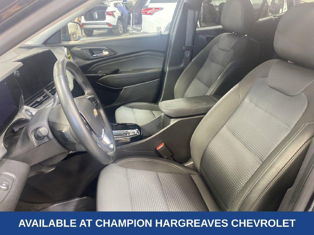 Certified 2024 Chevrolet Trax LT w/ Driver Confidence Package FWD image 26
