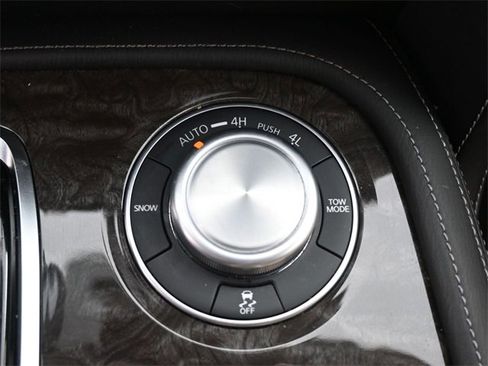 Used 2024 Nissan Armada Platinum w/ Captain's Chairs Package image 32