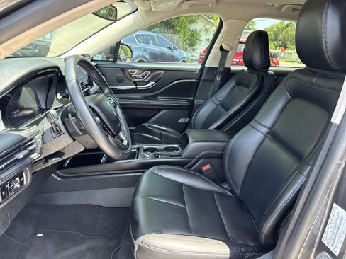Used 2023 Lincoln Corsair FWD image 9