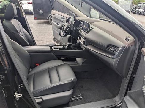 Used 2023 Nissan Rogue SV w/ SV Premium B Package AWD/4WD image 18