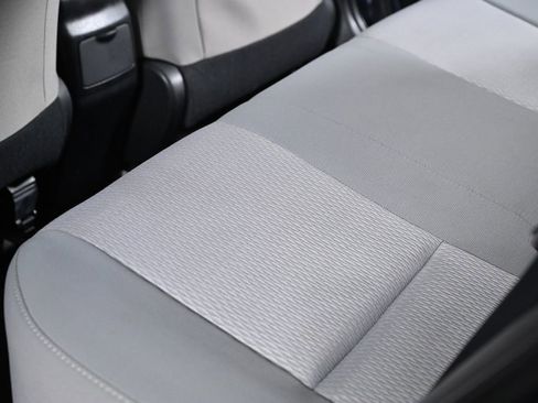 Used 2014 Toyota Corolla LE image 25