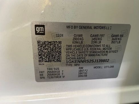 Used 2025 GMC Acadia Elevation image 30