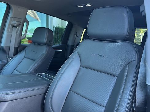 Used 2024 GMC Sierra 1500 Denali w/ Technology Package image 16