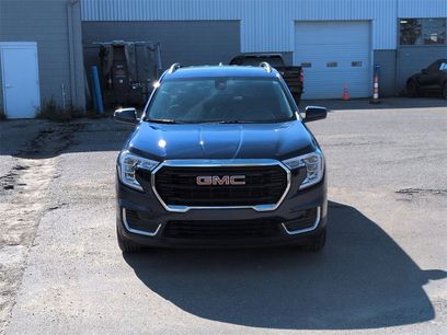 Used 2023 GMC Terrain SLE w/ Driver Convenience Package