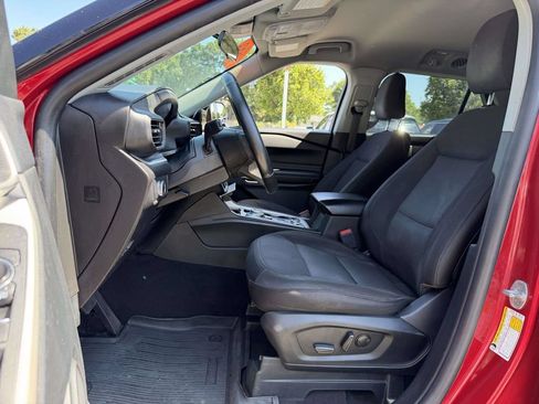 Used 2022 Ford Explorer XLT AWD/4WD image 17