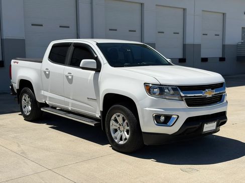Used 2017 Chevrolet Colorado LT w/ LT Convenience Package AWD/4WD image 7