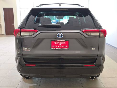 Certified 2024 Toyota RAV4 SE AWD/4WD image 5