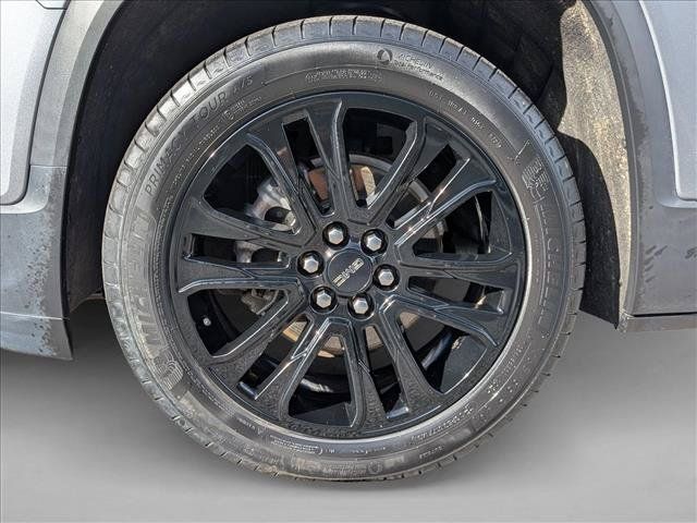 Used 2023 GMC Acadia SLT w/ Elevation Edition AWD/4WD image 22