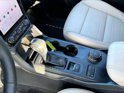 Used 2025 Ford Ranger Lariat w/ Chrome Accent Package image 15