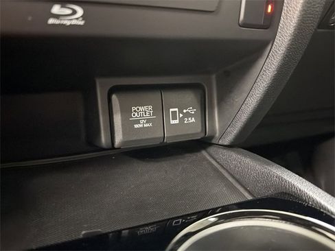 Used 2019 Honda Pilot Touring image 28