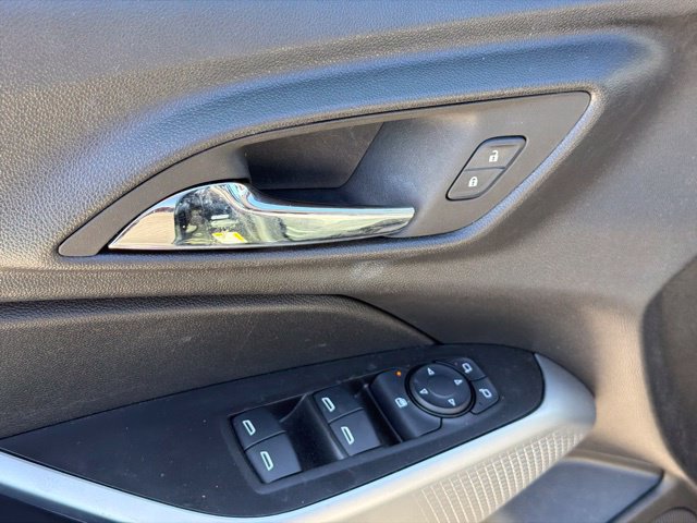 Used 2024 Chevrolet Trax LS w/ Driver Confidence Package FWD image 18