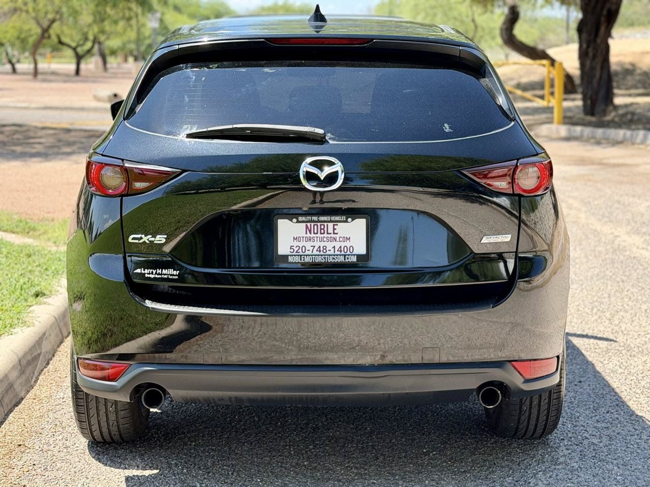 Used 2018 MAZDA CX-5 Touring w/ Preferred Equipment Package FWD image 4