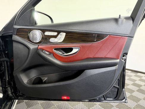 Used 2015 Mercedes-Benz C 400 4MATIC image 43