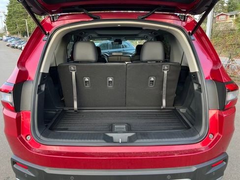 New 2025 Honda Pilot Touring image 14