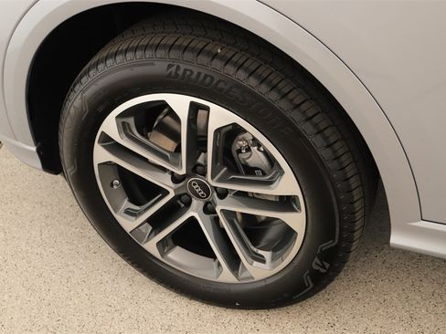New 2025 Audi Q5 Premium Plus image 29