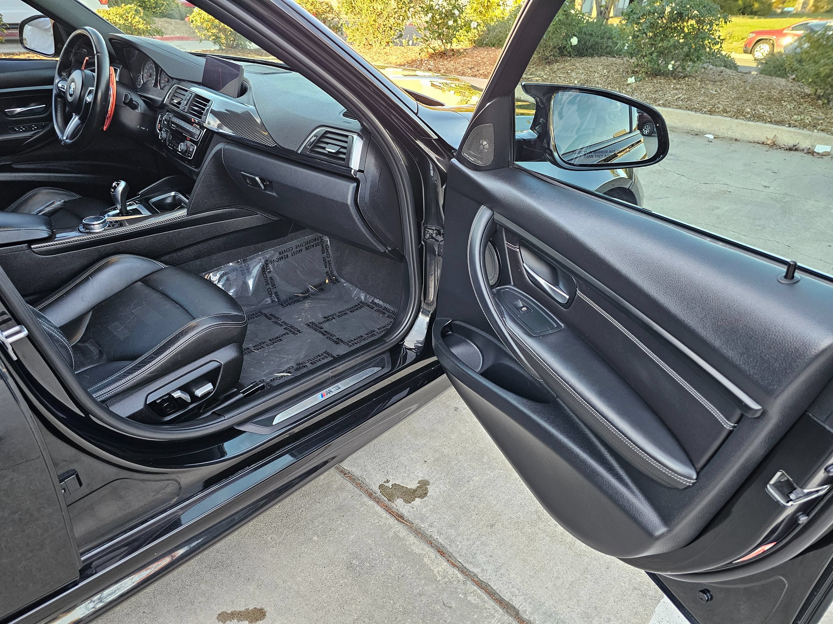 Used 2018 BMW M3 RWD image 33