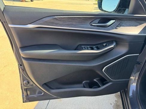 New 2026 Jeep Grand Cherokee L Limited AWD/4WD image 29