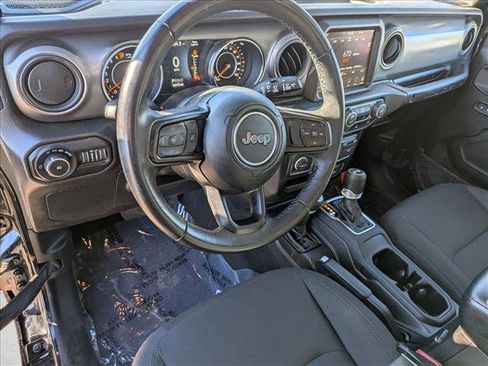 Used 2021 Jeep Wrangler Unlimited Willys image 10