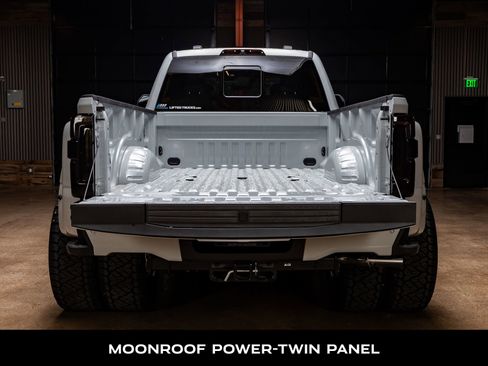 Used 2025 Ford F450 Platinum w/ Platinum Plus Package image 9