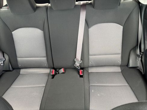 Used 2025 Kia Soul LX w/ LX Technology Package FWD image 36