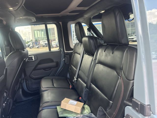 Used 2026 Jeep Wrangler Unlimited Rubicon 392 w/ Quick Order Package 27X Moab AWD/4WD image 25