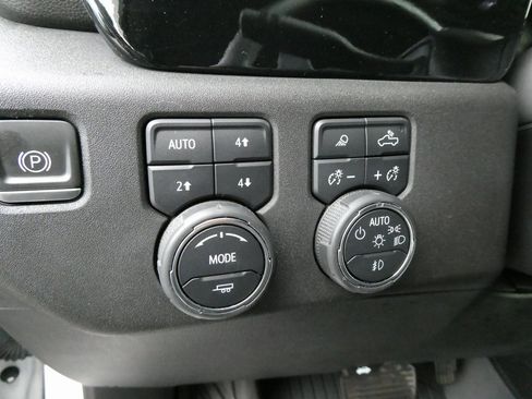 Certified 2024 Chevrolet Silverado 1500 LTZ w/ LTZ Premium Package image 26