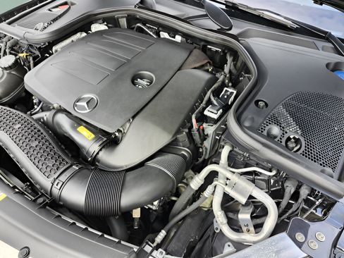 Certified 2021 Mercedes-Benz E 350 4MATIC Sedan image 32