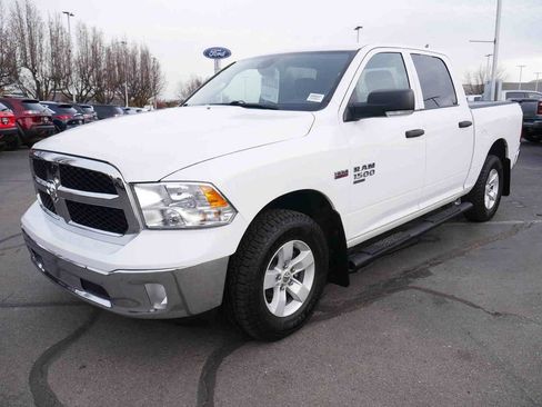 Used 2023 RAM 1500 Classic SLT w/ Electronics Convenience Group image 4