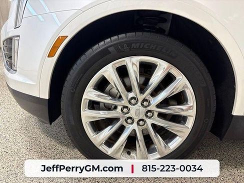 Used 2019 Cadillac XT5 Luxury AWD/4WD image 32