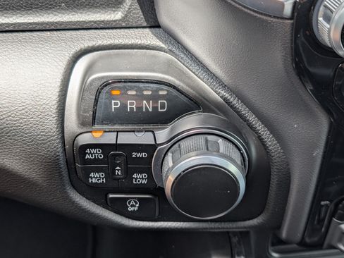 Used 2024 RAM 1500 Big Horn AWD/4WD image 31