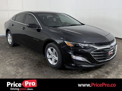 Used 2025 Chevrolet Malibu LS FWD image 1