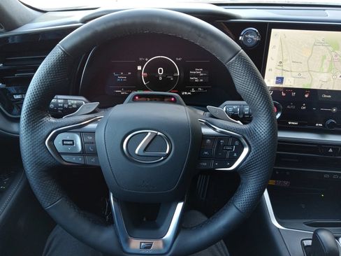 Used 2024 Lexus TX 500h AWD w/ Technology Package image 12