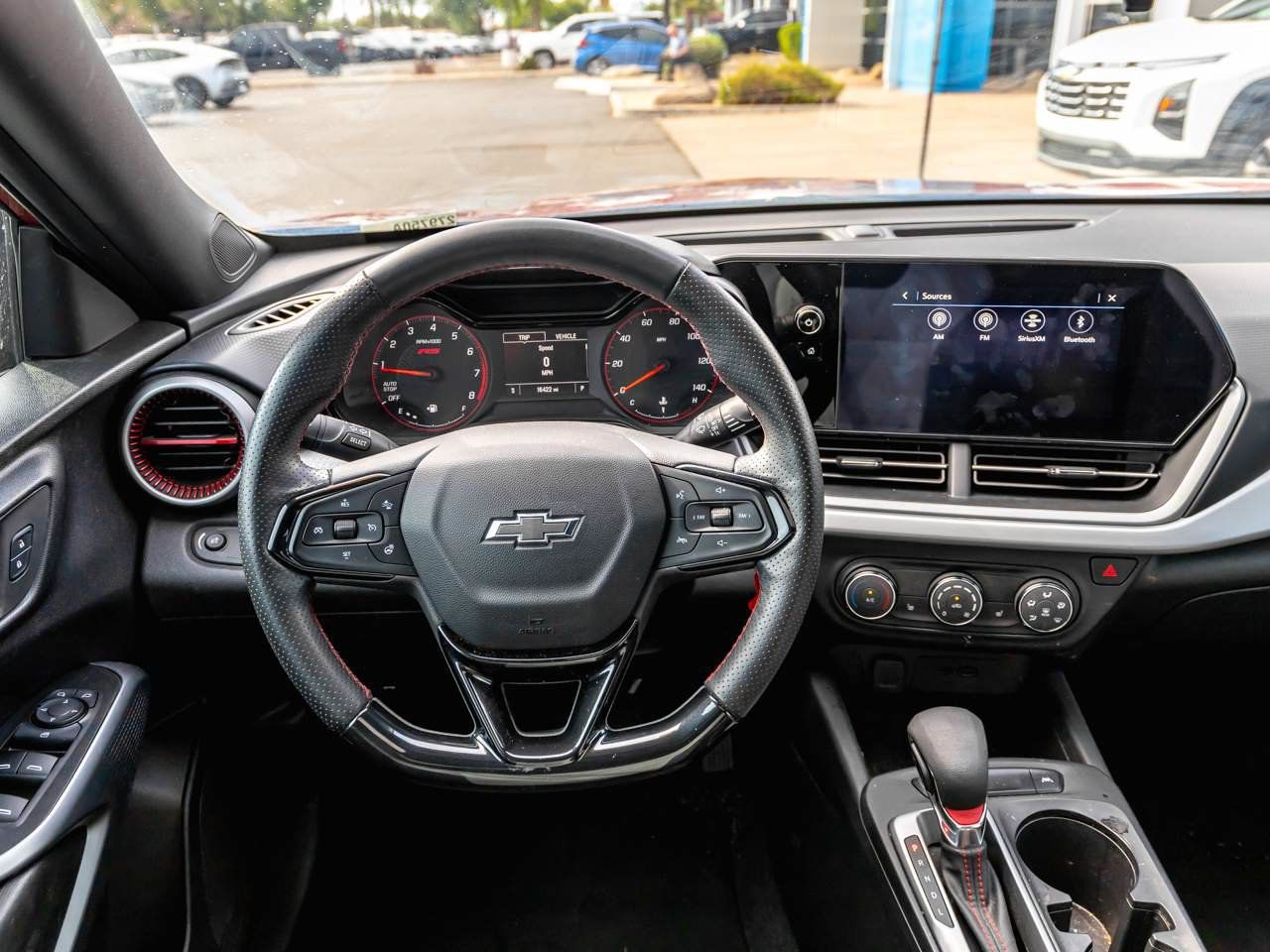 Used 2024 Chevrolet Trax RS w/ Sunroof Package FWD image 11