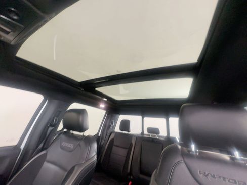 Used 2020 Ford F150 Raptor w/ Equipment Group 802A Luxury image 17