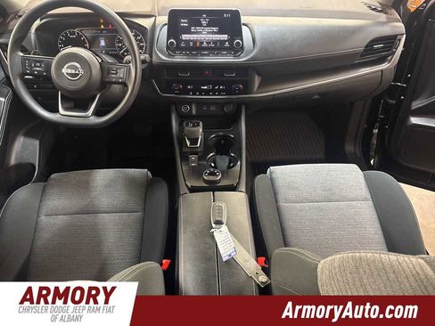 Used 2023 Nissan Rogue SV image 36